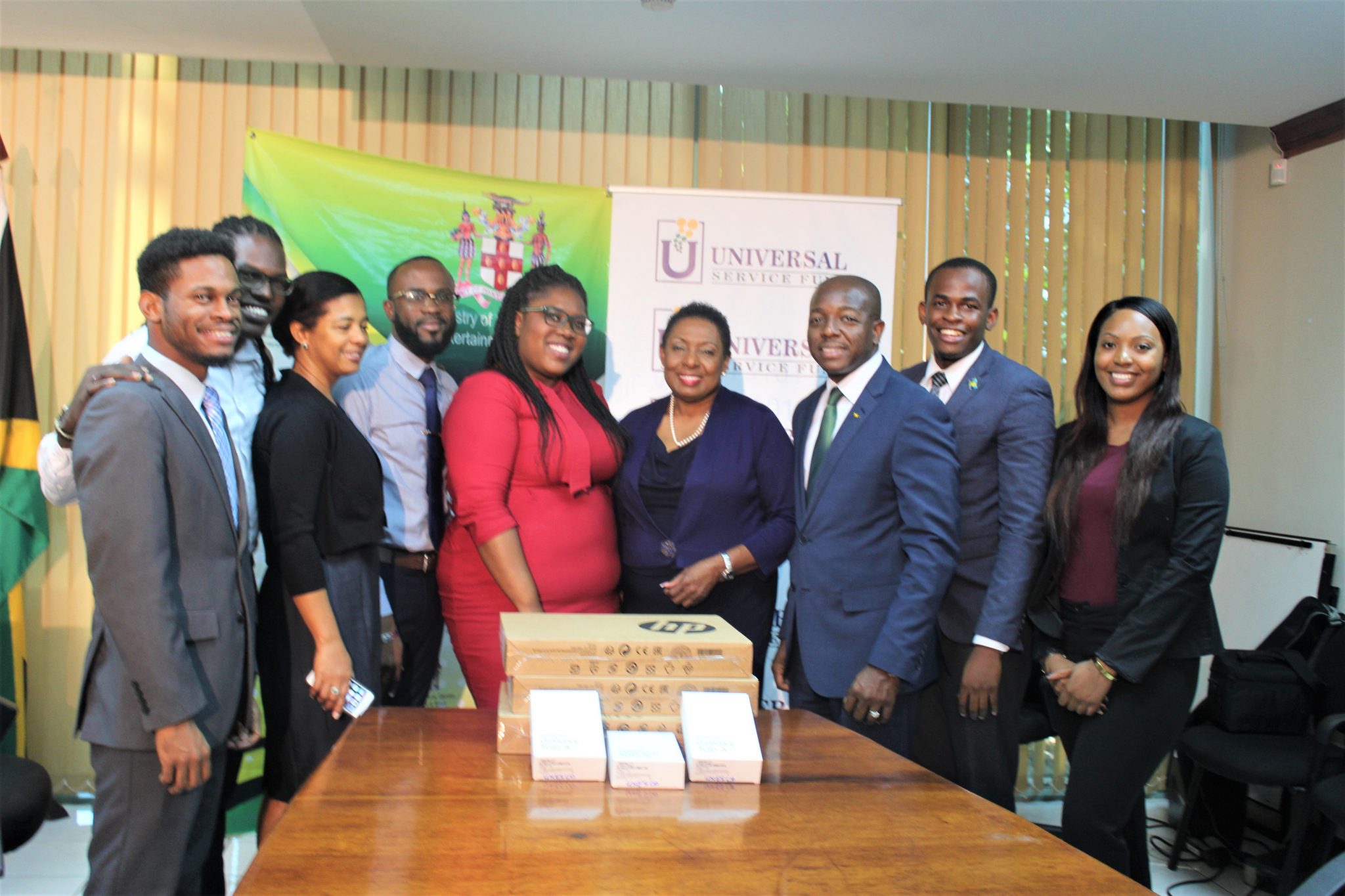 The Universal Service Fund Donates Equipment to UNESCO Youth Advisory Committee