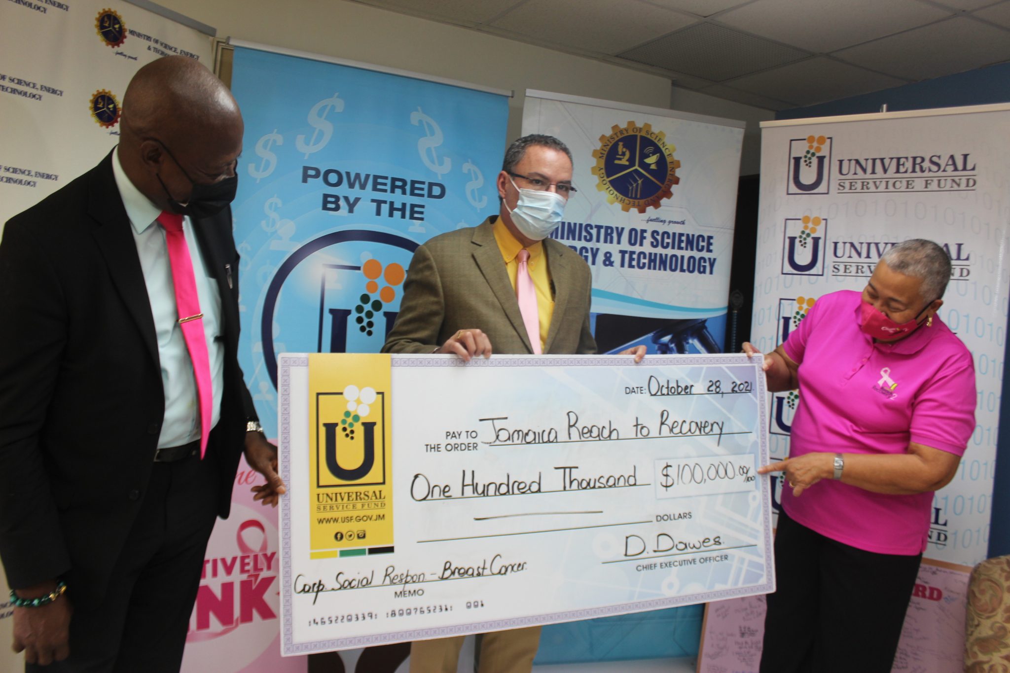 USF gifts $100,000 to breast cancer fight